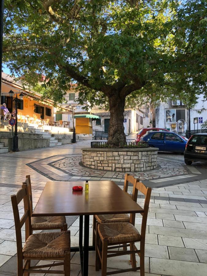 La Maisonette House In The Heart Of Liapades Close To Rovinia Beach & Paleokastritsa מראה חיצוני תמונה